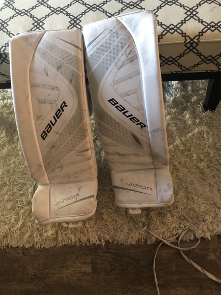 White Used 29" Bauer Vapor X700 Goalie Leg Pads