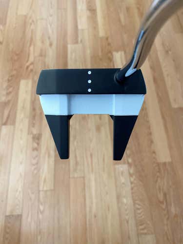 Used Men's Odyssey Left Handed Mallet Versa Putter 32.5"