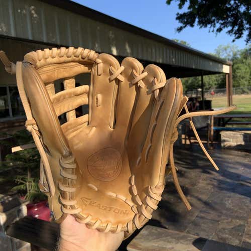 Brown Used Outfield Legacy Elite 12.75" Baseball Glove