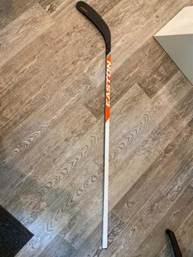 Used Right Handed Mako M1 Hockey Stick