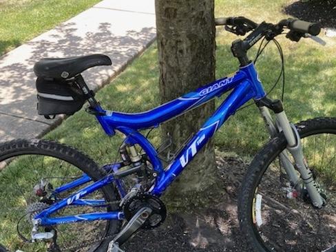 Unisex Giant VT two 18.5" Mountain Bike