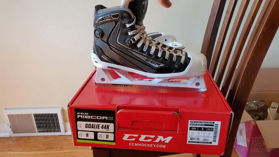 Senior Used CCM RibCor 44K Hockey Goalie Skates Regular Width Size 9