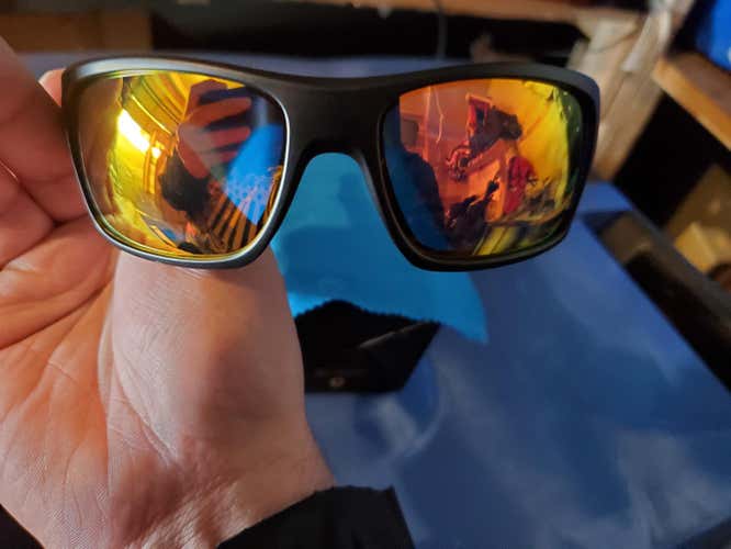 Gold New Adult Unisex Large Costa Del Mar Sunglasses