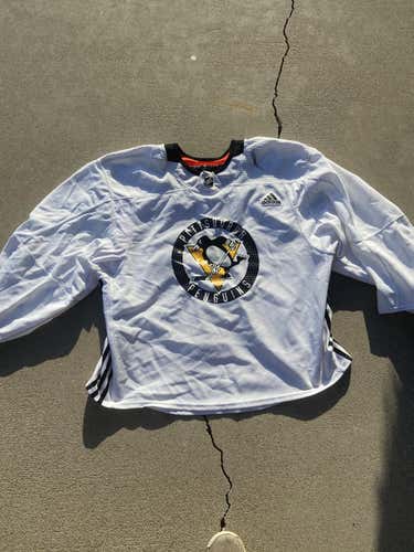 Used 58G Pittsburgh Penguins Pro Return Goalie Cut Jersey