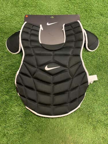 New Nike Vapor Catcher's Chest Protector 18 in.