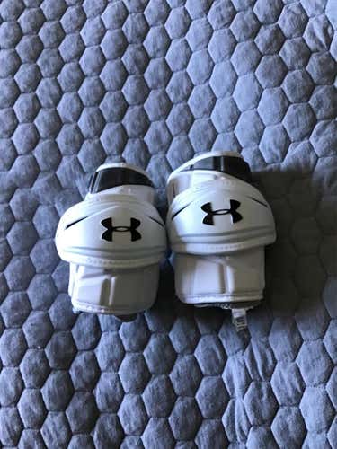 New UA Command Pro Elbows (Med.)