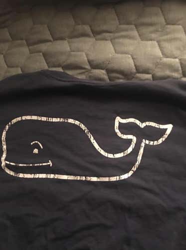 Vineyard Vines- Navy Longsleeve (Boys M)