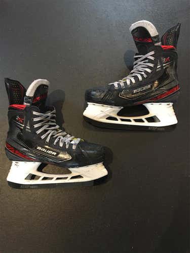 Used Bauer Vapor 2X Regular Width Size 7.5 Hockey Skates
