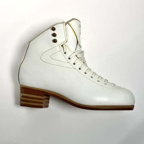 NEW DJ2510 4.5B Jackson Women's Finesse Figure Skate Boots