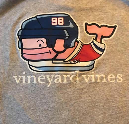 Vineyard Vines “Hockey” longsleeve (Boys Lg)