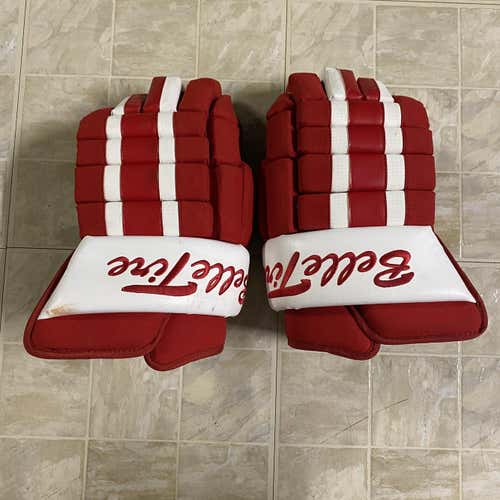 BELLE TIRE AAA PRO STOCK HOCKEY GLOVES