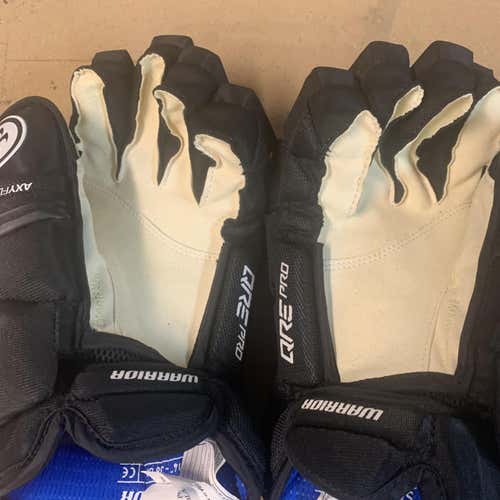 Black New Warrior Covert QRE 14" Pro Stock Gloves