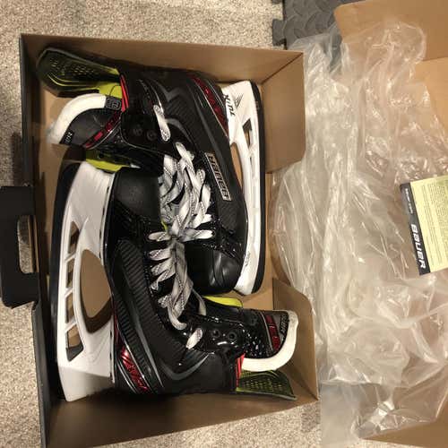 New Bauer Vapor X Velocity Size 8.5 Hockey Skates