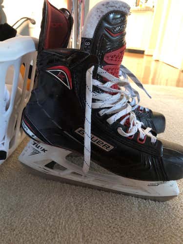 New Bauer Vapor 1X Regular Width  Size 9.5 Hockey Skates