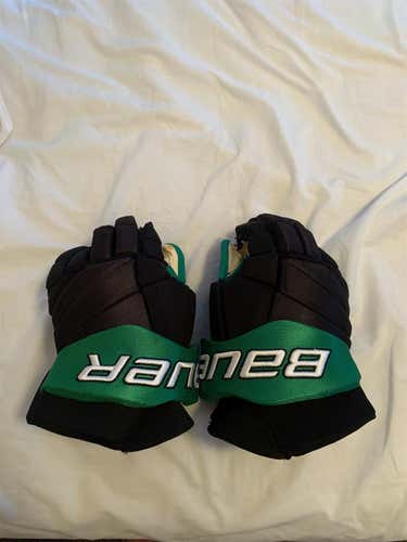 Bauer NCDC Gloves NEW