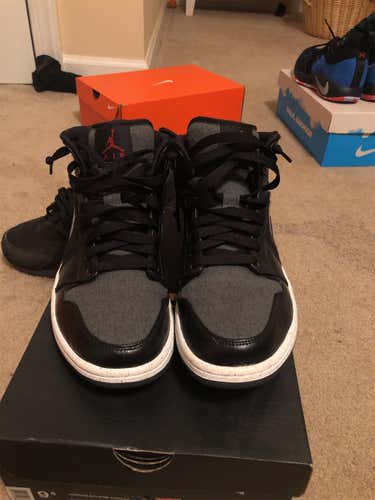 Air Jordan 1 Mid Winter Wool Size 9