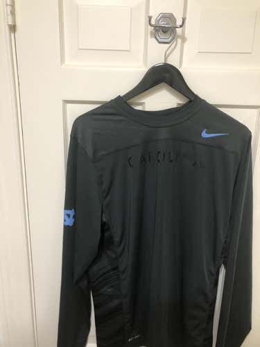 UNC Lacrosse Team Issued Nike Long Sleeve