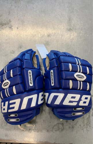 Bauer Blue Gloves