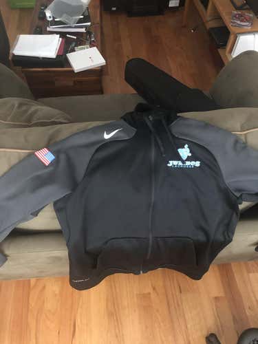 Tufts Lacrosse team issued nike jacket