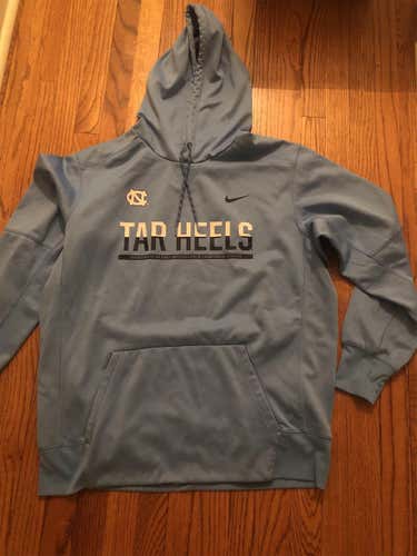 UNC Lacrosse Team Issued Travel Nike Sweatshirt