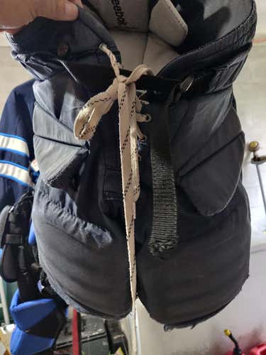 Black Junior Used Medium Reebok Hockey Goalie Pants