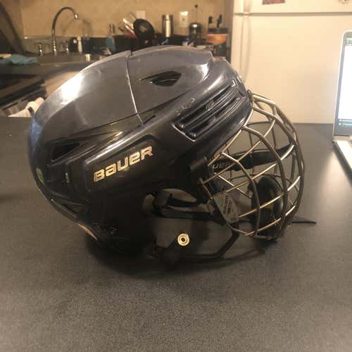 Bauer Re-Akt 200 Helmet w/ Cage *Excellent Condition*