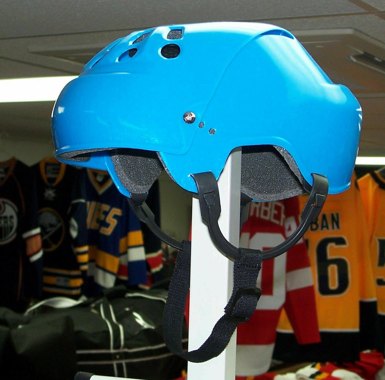 Pro Stock Black Same as 235-51 GRETZKY! JOFA Reproduced Senior Hockey Helmet 