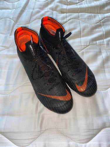 Used Size 9.0 (Women's 10) Nike Mercurial Superfly Cleats