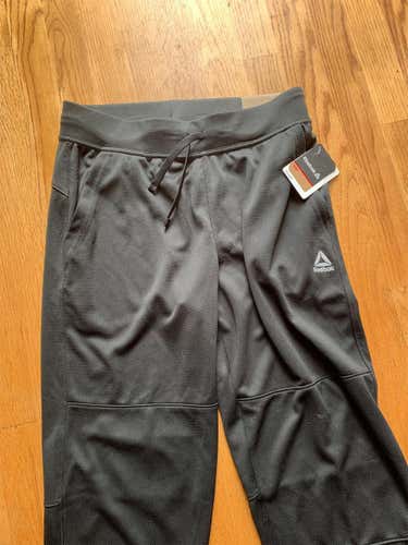 NEW Black “Unisex” Youth Boys XL Reebok Pants