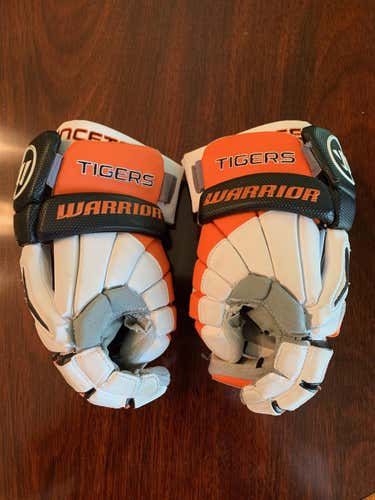 Princeton Game-Worn Warrior Burn Pro Gloves Size Large