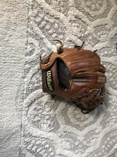 Used Wilson Right Hand Throw A2000 Baseball Glove 11.5"