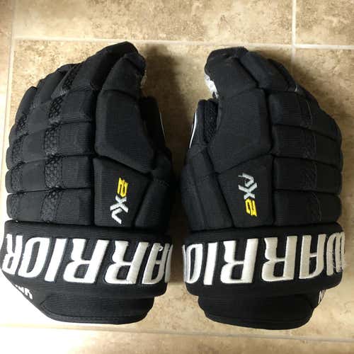 Black Used Warrior 14" Pro Stock Gloves