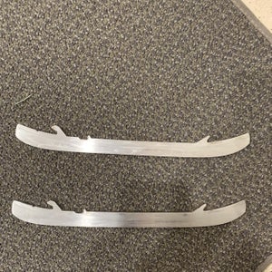 Bauer Ls3 Steel Blades For Size 5.5 Skate