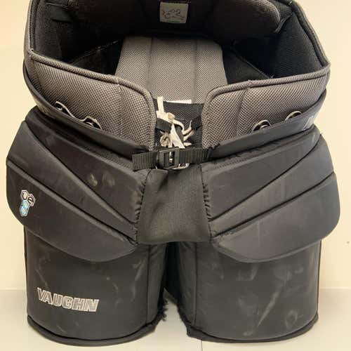 Vaughn Velocity VE8  Size XL Goalie Pants
