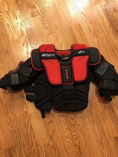 Junior XL CCM Extreme Flex Shield E1.5  Chest and Arm Protector  Goalie Chest Protector