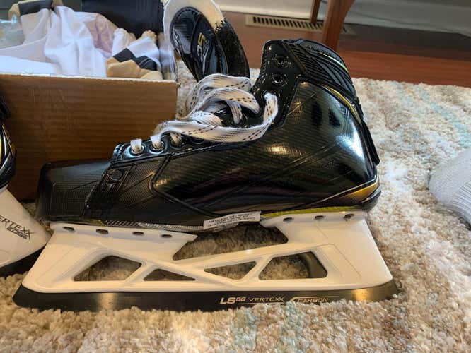 Senior Bauer Supreme 2S Pro Hockey Goalie Skates Regular Width Size 9