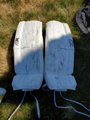 Used 29" Brian's Subzero 6.0 Goalie Leg Pads