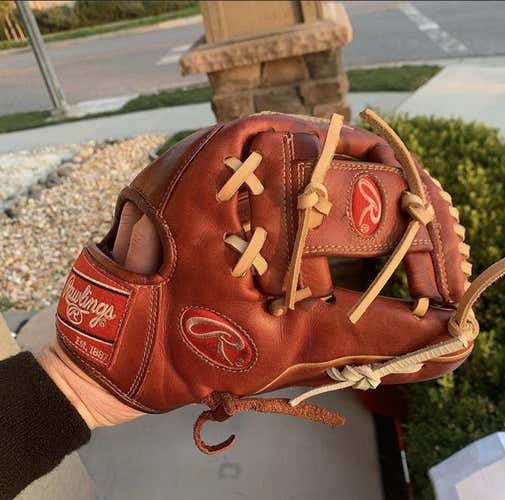 Red Used Infield Heart of the Hide 11.5" Baseball Glove