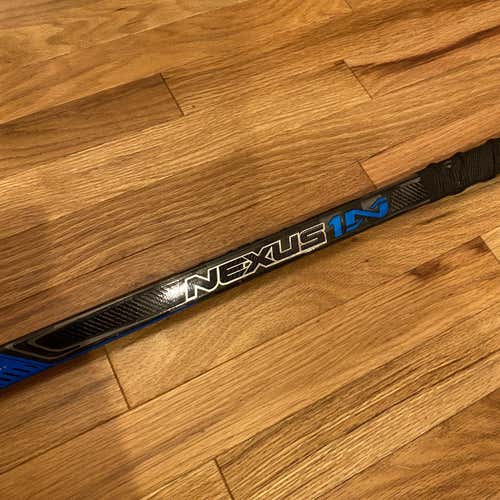 Used Right Handed Nexus 1N Hockey Stick
