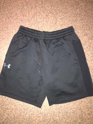 Adult Large Under Armour Shorts