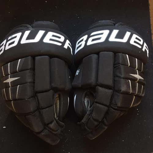 Black Used Bauer 4 Roll 13" Gloves
