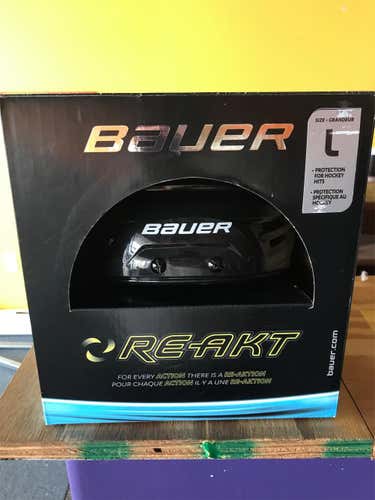 Black New Large Bauer Re-Akt Pro Stock Helmet