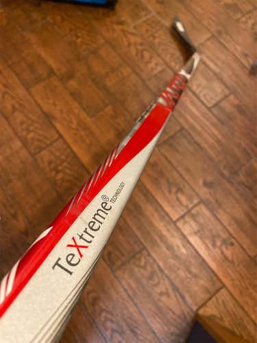 New Left Handed Vapor 1X P28 87 Flex Hockey Stick