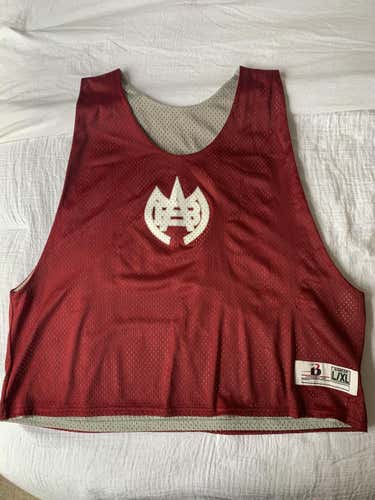 Montgomery Bell Academy (TN) Lacrosse Pinnie: Double Sided Pinnie Cardinal and Silver Large Used