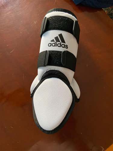 New Senior Adidas Shin Guards