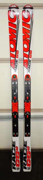 Atomic Race GS 12 Giant Slalom Skis Size-158cm Radius-17 Meters