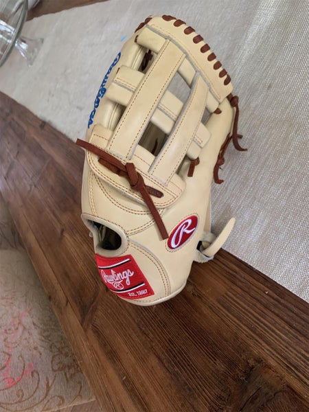 New Right Hand Throw Heart of the Hide 12.75" Baseball Glove