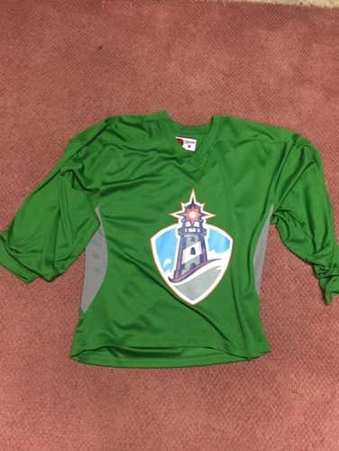 Green Used Adult Unisex Medium Bauer Jersey