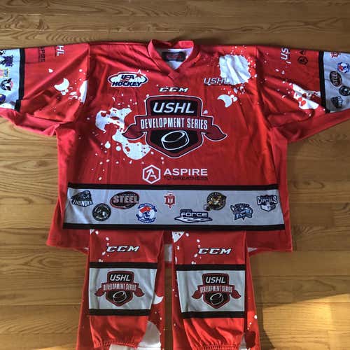 Like New USHL Combine Jersey  Adult XXL With Matching Socks