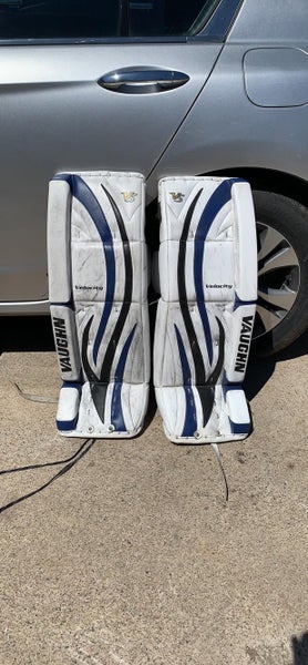 Used 33" Vaughn Velocity V5 Goalie Leg Pads